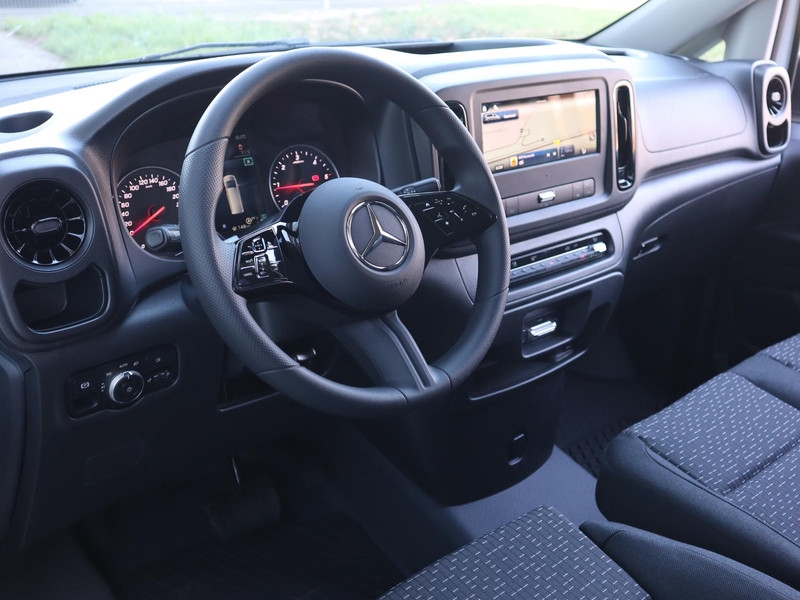 Mercedes-Benz Vito 114 CDI L2 Pro NAVI PARKEERPAKKET TREKHAAK Mercedes-Benz Vito 114 CDI L2 Pro NAVI PARKEERPAKKET TREKHAAK