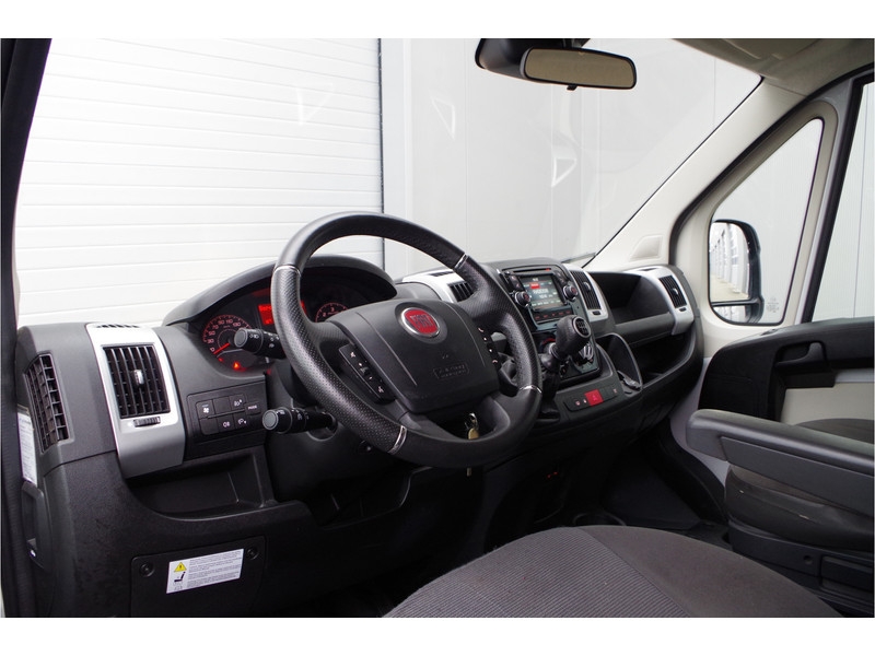 Fiat Ducato 35t > Veewagen/laadbak/slaap cabine/keuze 2/3zit/wielbasis 480cm/bakwagen + cabine meubelbak  Fiat Ducato 35t > Veewagen/laadbak/slaap cabine/keuze 2/3zit/wielbasis 480cm/bakwagen + cabine meubelbak