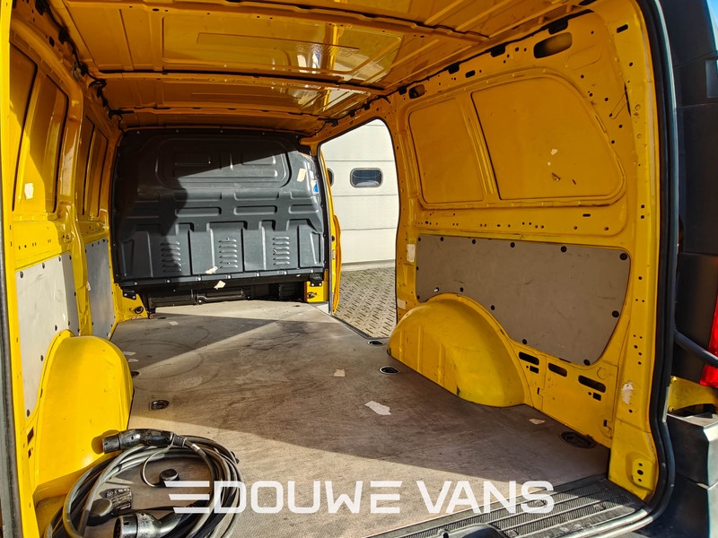 Mercedes-Benz eVito L2 DAB Camera Stoelverwarming Airco  elektrisch Mercedes-Benz eVito L2 DAB Camera Stoelverwarming Airco  elektrisch