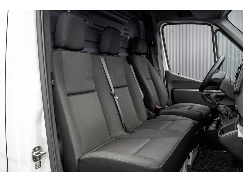 Mercedes-Benz Sprinter 317 CDI L2H2 | Mbux | Camera | CarPlay | Navigatie | Cruise | Climate | PDC | Euro 6  Mercedes-Benz Sprinter 317 CDI L2H2 | Mbux | Camera | CarPlay | Navigatie | Cruise | Climate | PDC | Euro 6