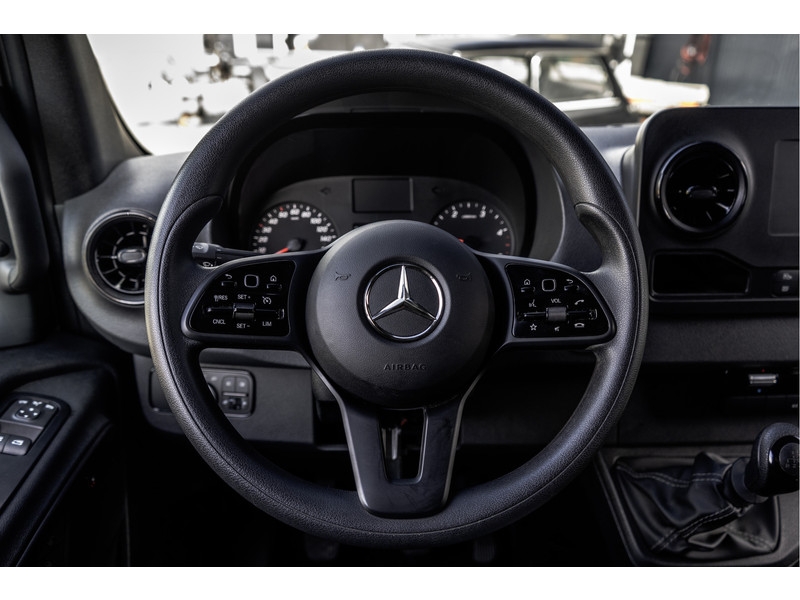 Mercedes-Benz Sprinter 317 CDI L2H2 | Mbux | Camera | CarPlay | Navigatie | Cruise | Climate | PDC | Euro 6  Mercedes-Benz Sprinter 317 CDI L2H2 | Mbux | Camera | CarPlay | Navigatie | Cruise | Climate | PDC | Euro 6