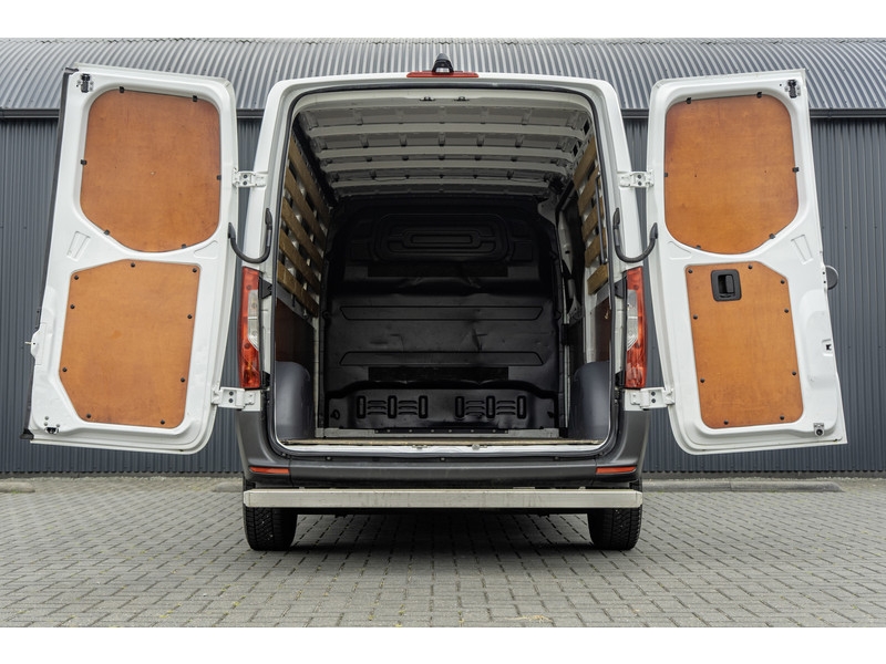 Mercedes-Benz Sprinter 311 CDI L2H1 | Camera | Mbux | CarPlay | Navi | Climate | Euro 6  Mercedes-Benz Sprinter 311 CDI L2H1 | Camera | Mbux | CarPlay | Navi | Climate | Euro 6