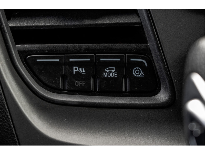 Ford Transit 2.0 TDCI L2H2 | Automaat | Euro 6 | Cruise | Airco | PDC  Ford Transit 2.0 TDCI L2H2 | Automaat | Euro 6 | Cruise | Airco | PDC
