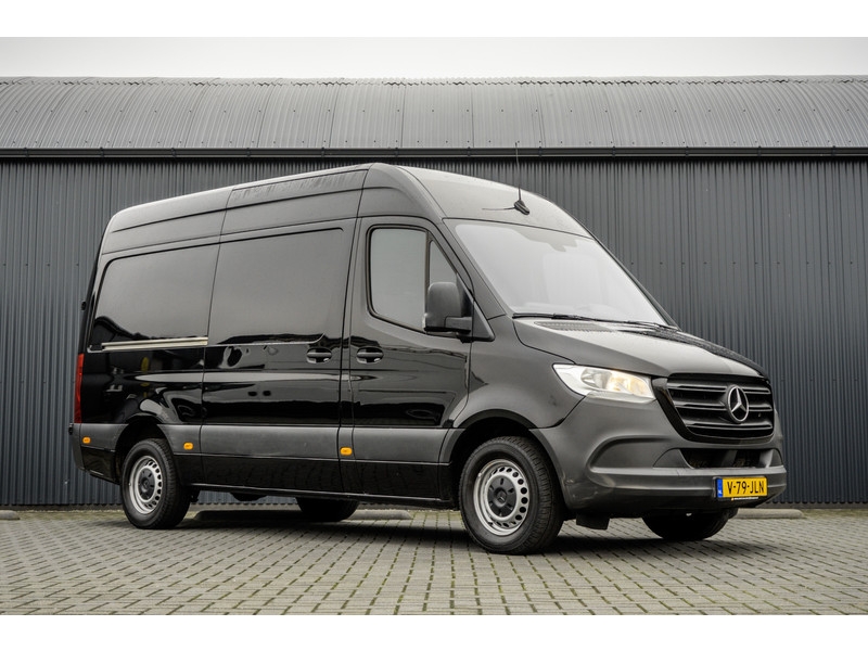 Mercedes-Benz Sprinter 317 1.9 CDI L2H2 | 170 PK | Mbux | Cruise | Climate | Camera | PDC  Mercedes-Benz Sprinter 317 1.9 CDI L2H2 | 170 PK | Mbux | Cruise | Climate | Camera | PDC