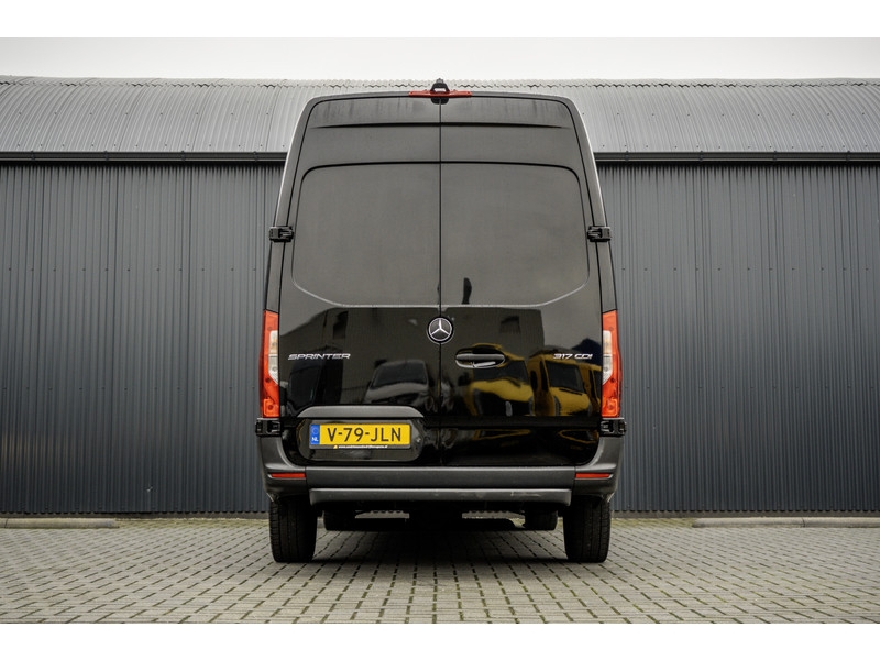 Mercedes-Benz Sprinter 317 1.9 CDI L2H2 | 170 PK | Mbux | Cruise | Climate | Camera | PDC  Mercedes-Benz Sprinter 317 1.9 CDI L2H2 | 170 PK | Mbux | Cruise | Climate | Camera | PDC