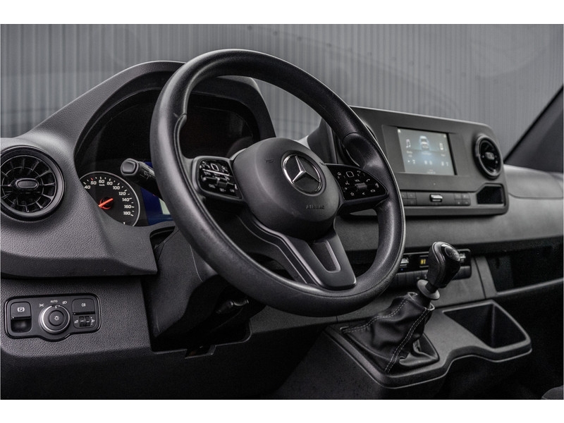 Mercedes-Benz Sprinter 317 1.9 CDI L2H2 | 170 PK | Mbux | Cruise | Climate | Camera | PDC  Mercedes-Benz Sprinter 317 1.9 CDI L2H2 | 170 PK | Mbux | Cruise | Climate | Camera | PDC