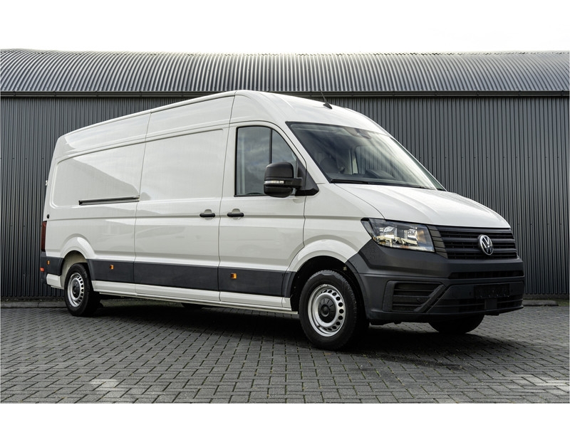 Volkswagen Crafter 35 TDI | L4H3 | NW Model | 140PK | Camera | CarPlay | Navigatie | Climate | PDC | Euro 6  Volkswagen Crafter 35 TDI | L4H3 | NW Model | 140PK | Camera | CarPlay | Navigatie | Climate | PDC | Euro 6