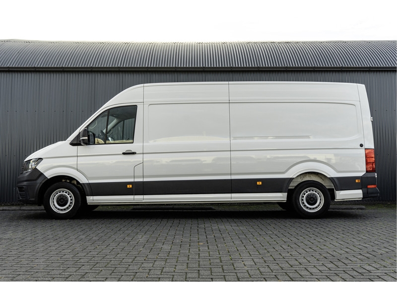 Volkswagen Crafter 35 TDI | L4H3 | NW Model | 140PK | Camera | CarPlay | Navigatie | Climate | PDC | Euro 6  Volkswagen Crafter 35 TDI | L4H3 | NW Model | 140PK | Camera | CarPlay | Navigatie | Climate | PDC | Euro 6