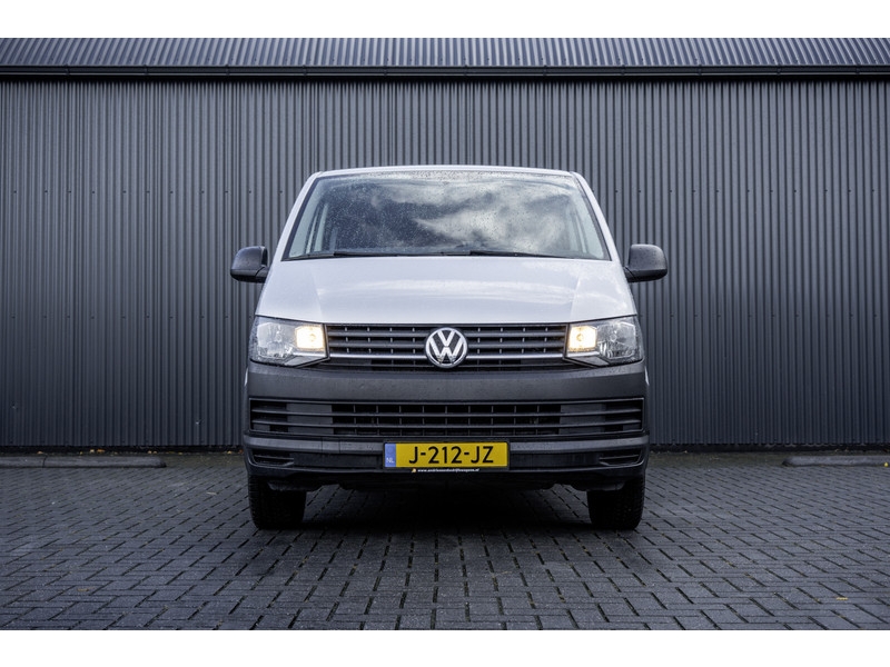 Volkswagen Transporter T6 Kombi 2.0TDI L2H1 | 9-Persoons | Incl. btw en bpm | Cruise | Airco | PDC | Euro 6  Volkswagen Transporter T6 Kombi 2.0TDI L2H1 | 9-Persoons | Incl. btw en bpm | Cruise | Airco | PDC | Euro 6