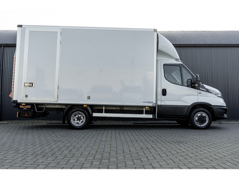 Iveco Daily 35C18 | NW Model | Bakwagen met Laadklep | Automaat | LED | Navi | 3.5T Trekhaak | Climate | Cruise Iveco Daily 35C18 | NW Model | Bakwagen met Laadklep | Automaat | LED | Navi | 3.5T Trekhaak | Climate | Cruise