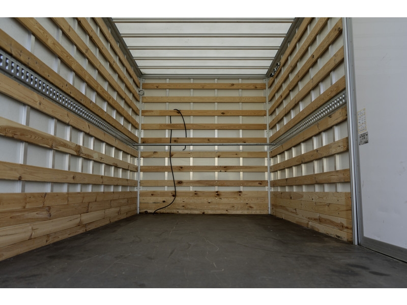 Iveco Daily 35C18 | NW Model | Bakwagen met Laadklep | Automaat | LED | Navi | 3.5T Trekhaak | Climate | Cruise Iveco Daily 35C18 | NW Model | Bakwagen met Laadklep | Automaat | LED | Navi | 3.5T Trekhaak | Climate | Cruise