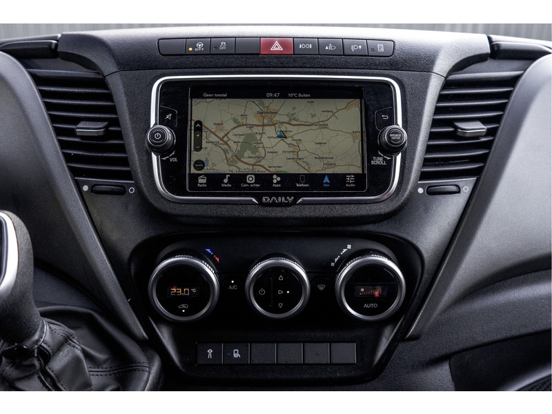 Iveco Daily 35C18 | NW Model | Bakwagen met Laadklep | Automaat | LED | Navi | 3.5T Trekhaak | Climate | Cruise Iveco Daily 35C18 | NW Model | Bakwagen met Laadklep | Automaat | LED | Navi | 3.5T Trekhaak | Climate | Cruise