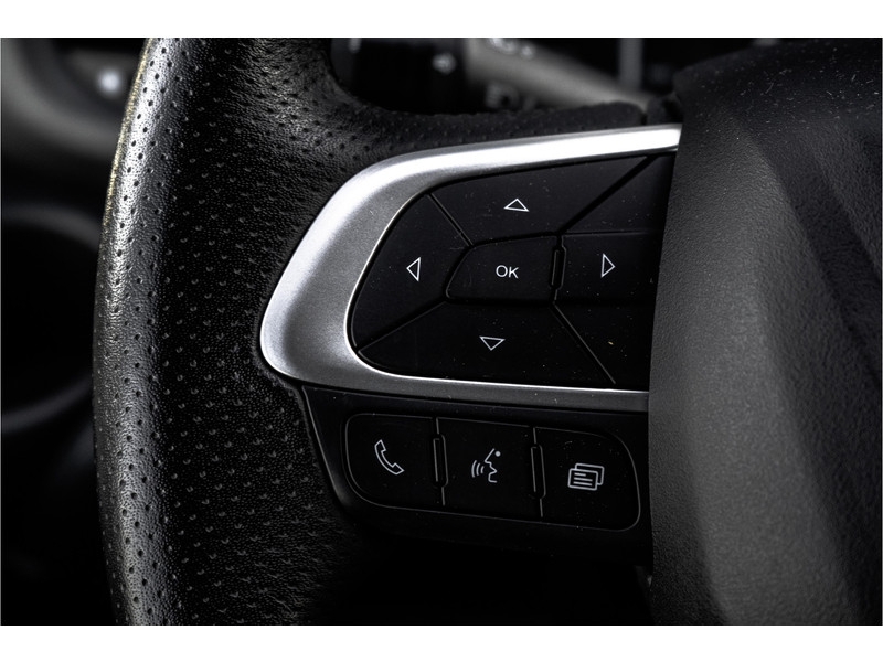 Iveco Daily 35C18 | NW Model | Bakwagen met Laadklep | Automaat | LED | Navi | 3.5T Trekhaak | Climate | Cruise Iveco Daily 35C18 | NW Model | Bakwagen met Laadklep | Automaat | LED | Navi | 3.5T Trekhaak | Climate | Cruise