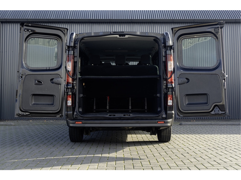 Renault Trafic dCi | L2H1 | 9-Zits| EX BTW/BPM | LED | Camera | Navi | Cruise | Airco | Zijschuifdeur R+L | PDC | E Renault Trafic dCi | L2H1 | 9-Zits| EX BTW/BPM | LED | Camera | Navi | Cruise | Airco | Zijschuifdeur R+L | PDC | E