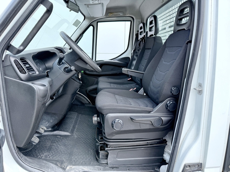 Iveco Daily 35S14 2.3 Open Laadbak Pritische Airco Cruise Control Lucht Geveerde Stoel  Iveco Daily 35S14 2.3 Open Laadbak Pritische Airco Cruise Control Lucht Geveerde Stoel