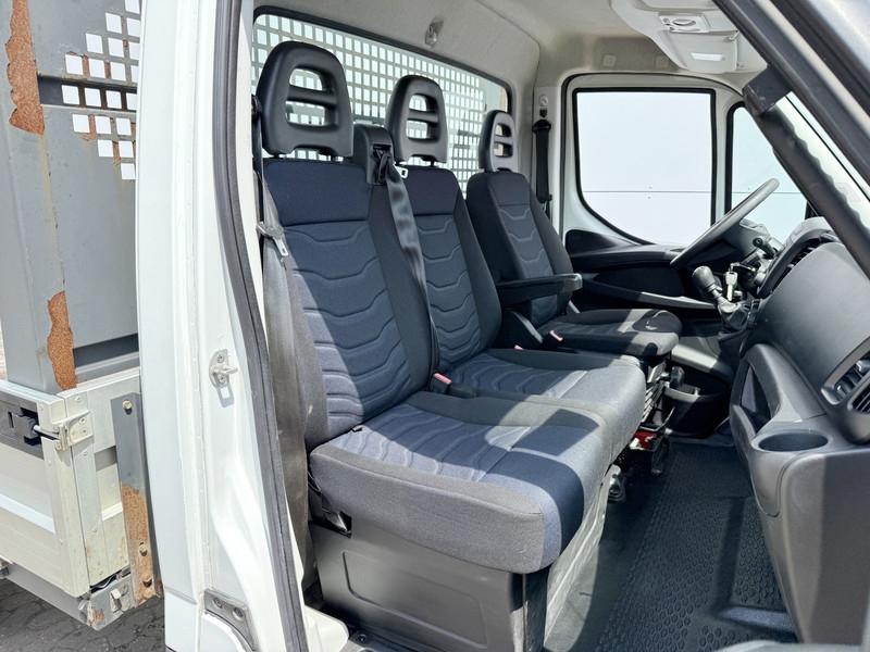 Iveco Daily 35S14 2.3 Open Laadbak Pritische Airco Cruise Control Lucht Geveerde Stoel  Iveco Daily 35S14 2.3 Open Laadbak Pritische Airco Cruise Control Lucht Geveerde Stoel