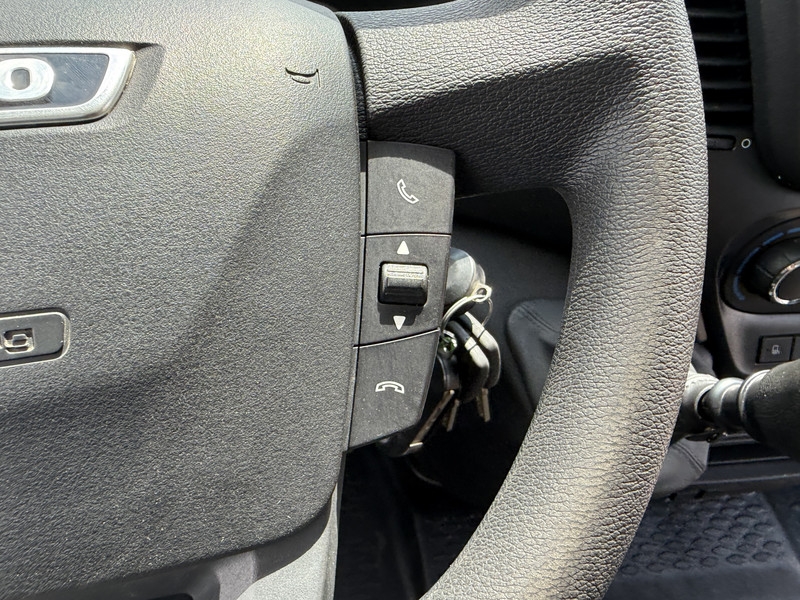 Iveco Daily 35S14 2.3 Open Laadbak Pritische Airco Cruise Control Lucht Geveerde Stoel  Iveco Daily 35S14 2.3 Open Laadbak Pritische Airco Cruise Control Lucht Geveerde Stoel