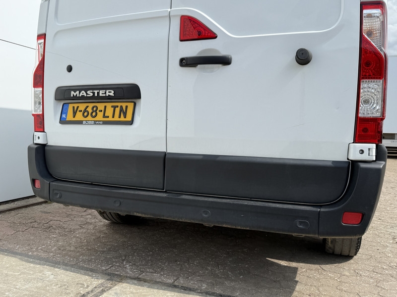 Renault Master T33 2.3 DCI 135PK L2H2 Airco Cruise Control Parkeersensoren LED  Renault Master T33 2.3 DCI 135PK L2H2 Airco Cruise Control Parkeersensoren LED