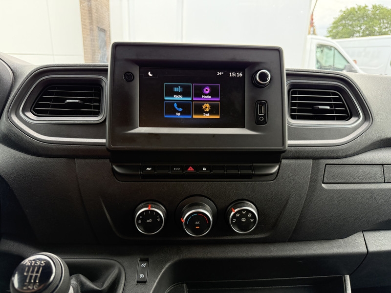 Renault Master T33 2.3 DCI 135PK L2H2 Airco Cruise Control Parkeersensoren LED  Renault Master T33 2.3 DCI 135PK L2H2 Airco Cruise Control Parkeersensoren LED