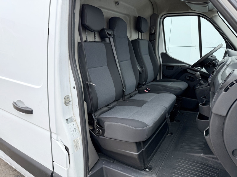 Renault Master T35 2.3 DCi Hoogwerker Hubarbeitsbuhne 12,5 Meter Versalift Airco Cruise Control  Renault Master T35 2.3 DCi Hoogwerker Hubarbeitsbuhne 12,5 Meter Versalift Airco Cruise Control