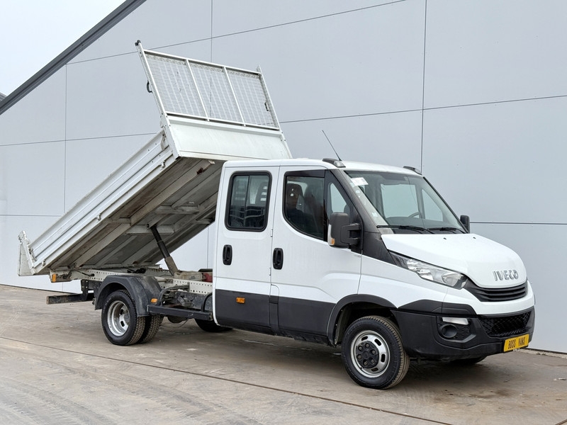 Iveco Daily 35C14 2.3 Dubbele Cabine Dubbellucht 7 Stoelen Airco Cruise Control Trekhaak 3.5t Tipper Benne Kippe Iveco Daily 35C14 2.3 Dubbele Cabine Dubbellucht 7 Stoelen Airco Cruise Control Trekhaak 3.5t Tipper Benne Kippe