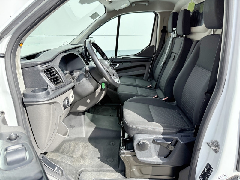 Ford Transit Custom 340 1.0 EcoBoost PHEV 130PK PHEV Benzine Plug In Hybride Automaat Inbouw Airco Cruise Control Parkee Ford Transit Custom 340 1.0 EcoBoost PHEV 130PK PHEV Benzine Plug In Hybride Automaat Inbouw Airco Cruise Control Parkee