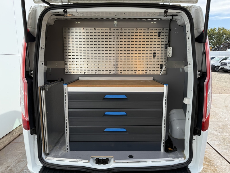 Ford Transit Custom 340 1.0 EcoBoost PHEV 130PK PHEV Benzine Plug In Hybride Automaat Inbouw Airco Cruise Control Parkee Ford Transit Custom 340 1.0 EcoBoost PHEV 130PK PHEV Benzine Plug In Hybride Automaat Inbouw Airco Cruise Control Parkee