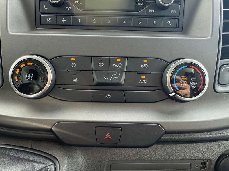 Ford Transit 350 2.0 TDCI 130PK L3H1 Airco Cruise Control Achterdeuren Koffer Bakwagen Meubelbak Ford Transit 350 2.0 TDCI 130PK L3H1 Airco Cruise Control Achterdeuren Koffer Bakwagen Meubelbak