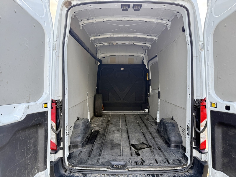 Ford Transit 350 2.0 TDCI L3H3 170PK Airco Cruise Control Parkeersensoren voor achter  Ford Transit 350 2.0 TDCI L3H3 170PK Airco Cruise Control Parkeersensoren voor achter