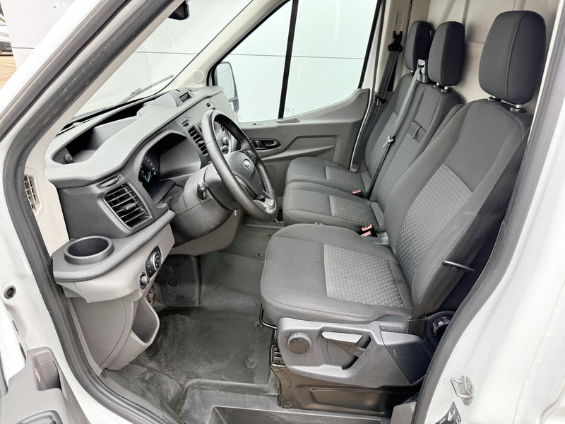 Ford Transit 350 2.0 TDCI 170PK L3H3 170PK Airco Cruise Control Parkeersensoren voor achter  Ford Transit 350 2.0 TDCI 170PK L3H3 170PK Airco Cruise Control Parkeersensoren voor achter