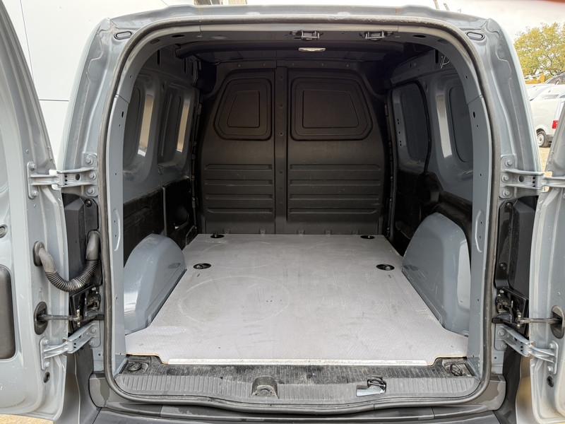 Nissan Townstar N-Connecta 1.3 130PK **Benzine** L1H1 Airco Carplay Cruise Control Trekhaak Keyless Start Stoelverwa  Nissan Townstar N-Connecta 1.3 130PK **Benzine** L1H1 Airco Carplay Cruise Control Trekhaak Keyless Start Stoelverwa