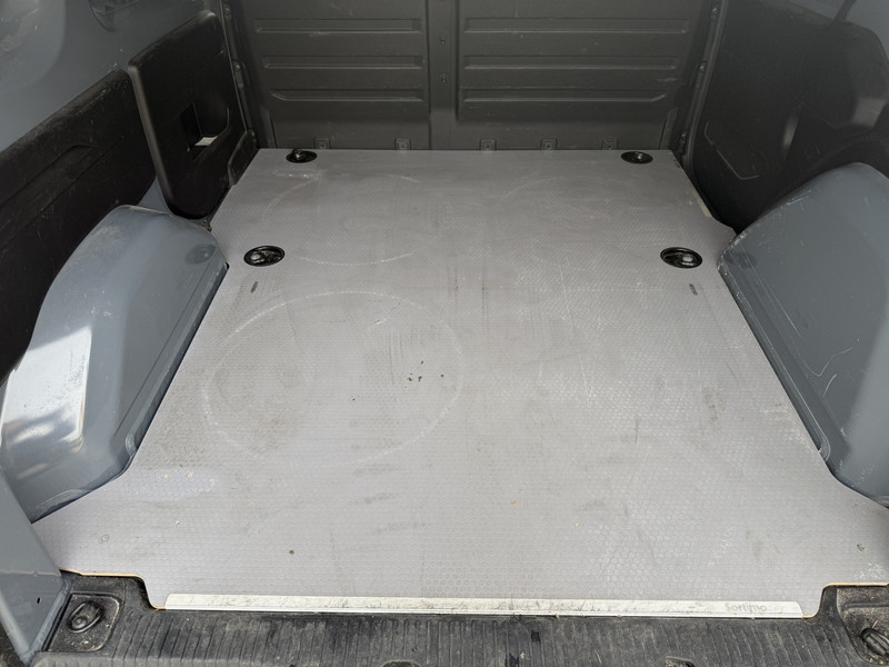 Nissan Townstar N-Connecta 1.3 130PK **Benzine** L1H1 Airco Carplay Cruise Control Trekhaak Keyless Start Stoelverwa  Nissan Townstar N-Connecta 1.3 130PK **Benzine** L1H1 Airco Carplay Cruise Control Trekhaak Keyless Start Stoelverwa