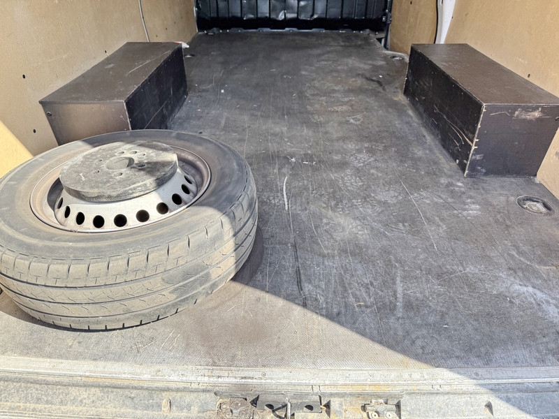 Iveco Daily 35S14 L2H2 Airco Cruise Control 3.5t Trekgewicht Euro 6  Iveco Daily 35S14 L2H2 Airco Cruise Control 3.5t Trekgewicht Euro 6