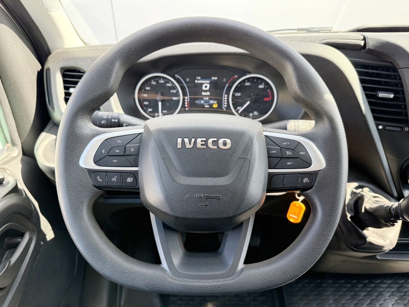 Iveco Daily 35S14 L2H2 Airco Cruise Control 3.5t Trekgewicht Euro 6  Iveco Daily 35S14 L2H2 Airco Cruise Control 3.5t Trekgewicht Euro 6