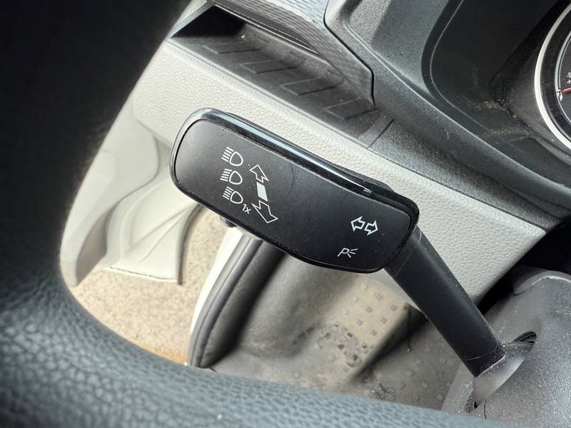 Volkswagen e-Transporter 113PK 138KM WLTP 37,3kWh 100% Elektrisch ABT E-transporter 3 Stoelen Airco Parkeersensoren voor achter  elektrisch Volkswagen e-Transporter 113PK 138KM WLTP 37,3kWh 100% Elektrisch ABT E-transporter 3 Stoelen Airco Parkeersensoren voor achter  elektrisch