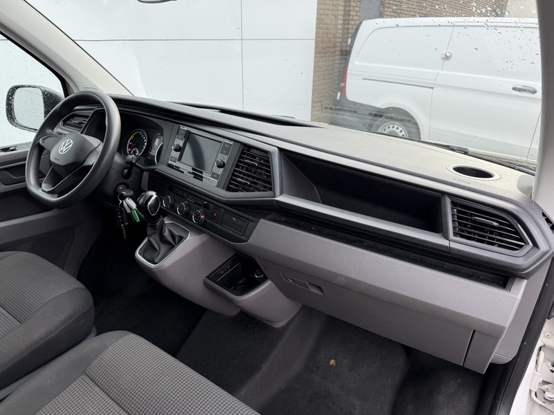 Volkswagen E-Transporter 113PK L2H1 138KM WLTP 37,3kWh 100% Elektrisch ABT E-transporter 3 Stoelen Airco Parkeersensoren voor  elektrisch Volkswagen E-Transporter 113PK L2H1 138KM WLTP 37,3kWh 100% Elektrisch ABT E-transporter 3 Stoelen Airco Parkeersensoren voor  elektrisch