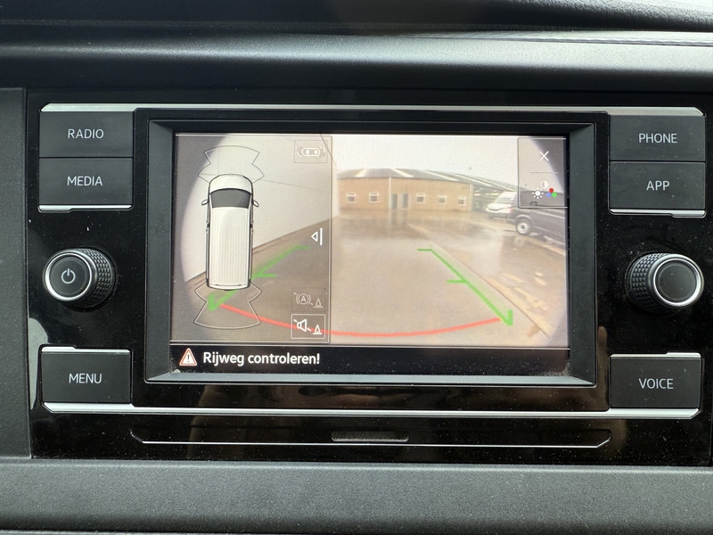 Volkswagen E-Transporter 113PK L2H1 138KM WLTP 37,3kWh 100% Elektrisch ABT E-transporter 3 Stoelen Airco Parkeersensoren voor  elektrisch Volkswagen E-Transporter 113PK L2H1 138KM WLTP 37,3kWh 100% Elektrisch ABT E-transporter 3 Stoelen Airco Parkeersensoren voor  elektrisch