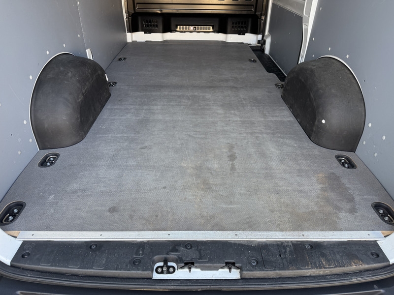 MAN TGE 3.140 2.0 TDI L3H3 Carplay Camera (Gratis NL kenteken) MAN TGE 3.140 2.0 TDI L3H3 Carplay Camera (Gratis NL kenteken)