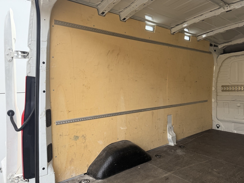 Maxus Deliver 9 2.0 CiT 150PK **Fabrieksgarantie tot 03-2029 / 100.000KM** L3H2 Airco Cruise Control Lane Assist LED Maxus Deliver 9 2.0 CiT 150PK **Fabrieksgarantie tot 03-2029 / 100.000KM** L3H2 Airco Cruise Control Lane Assist LED