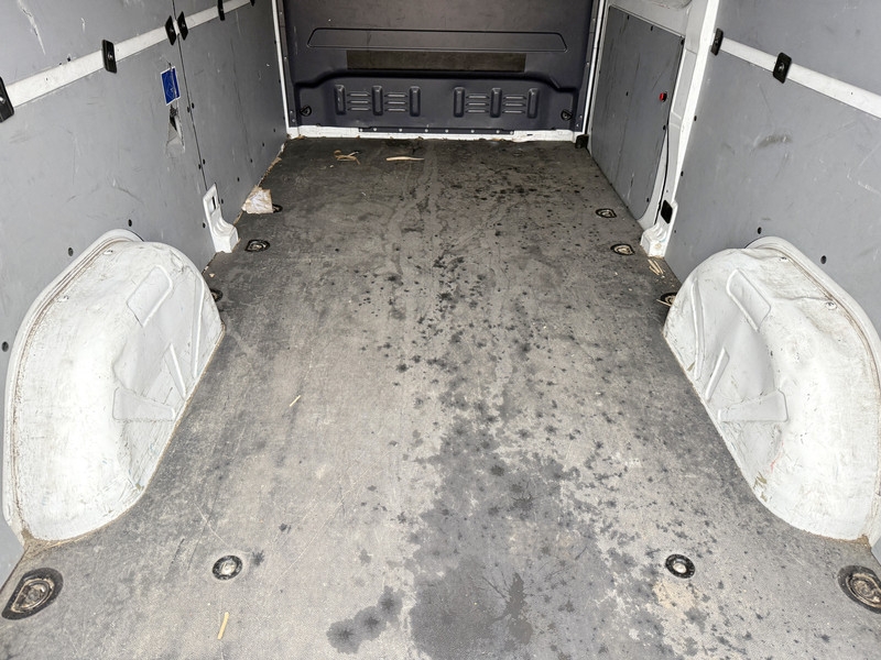 Mercedes-Benz eSprinter eSprinter L2H2 55 kWh L2H2 100% Elektrisch 55kWh 168km WLTP 80kw Snelladen Climate Control Camera St elektrisch Mercedes-Benz eSprinter eSprinter L2H2 55 kWh L2H2 100% Elektrisch 55kWh 168km WLTP 80kw Snelladen Climate Control Camera St elektrisch