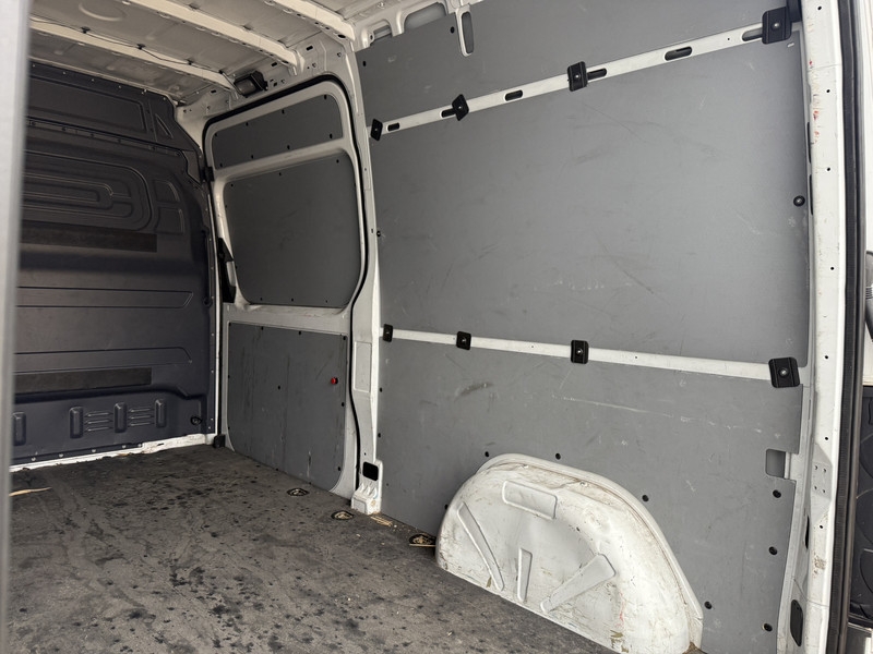 Mercedes-Benz eSprinter eSprinter L2H2 55 kWh L2H2 100% Elektrisch 55kWh 168km WLTP 80kw Snelladen Climate Control Camera St elektrisch Mercedes-Benz eSprinter eSprinter L2H2 55 kWh L2H2 100% Elektrisch 55kWh 168km WLTP 80kw Snelladen Climate Control Camera St elektrisch