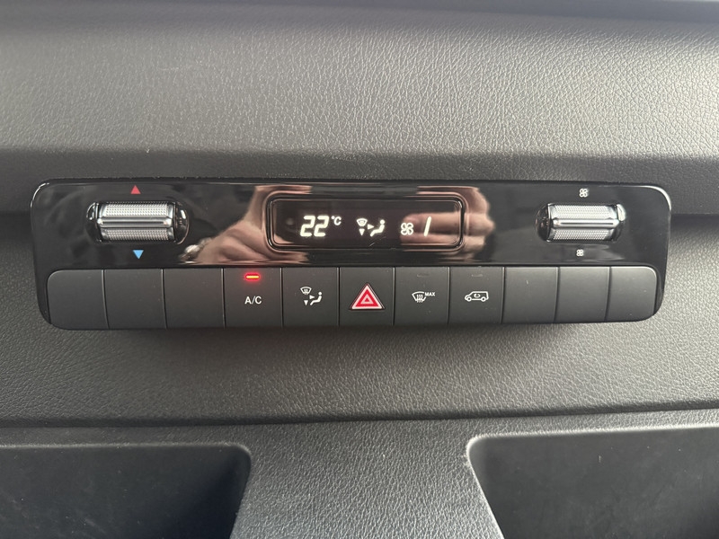 Mercedes-Benz eSprinter eSprinter L2H2 55 kWh L2H2 100% Elektrisch 55kWh 168km WLTP 80kw Snelladen Climate Control Camera St elektrisch Mercedes-Benz eSprinter eSprinter L2H2 55 kWh L2H2 100% Elektrisch 55kWh 168km WLTP 80kw Snelladen Climate Control Camera St elektrisch