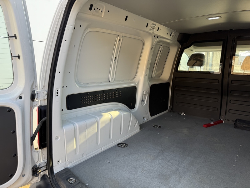 Volkswagen E-Caddy 113PK L2H1 Elektrisch Caddy ABT Maxi 37,3kWh 159km WLTP Trekhaak Airco Stoelverwarming Parkeersensor elektrisch Volkswagen E-Caddy 113PK L2H1 Elektrisch Caddy ABT Maxi 37,3kWh 159km WLTP Trekhaak Airco Stoelverwarming Parkeersensor elektrisch