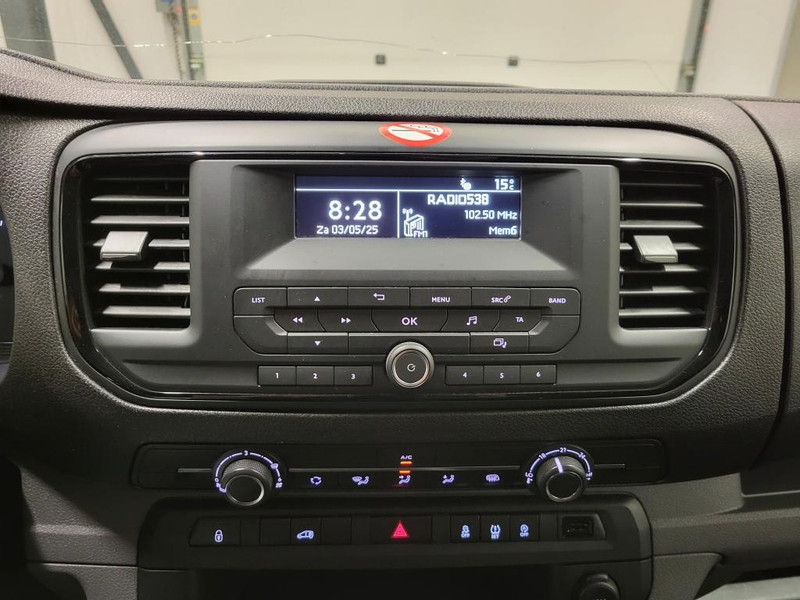 Peugeot Expert 1.5BlueHDI L2/H1 Trekhaak Euro 6!  Peugeot Expert 1.5BlueHDI L2/H1 Trekhaak Euro 6!