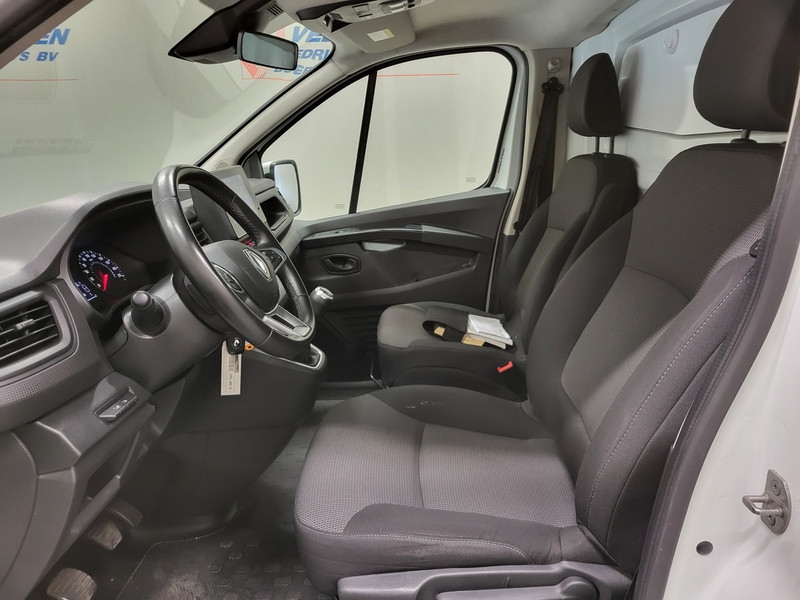 Renault Trafic 2.0dCi 131pk L2/H1 Euro 6!  Renault Trafic 2.0dCi 131pk L2/H1 Euro 6!