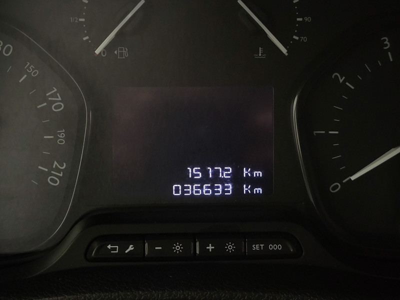 Opel Vivaro 2.0BlueHDi 145pk L2/H1 Euro 6!  Opel Vivaro 2.0BlueHDi 145pk L2/H1 Euro 6!