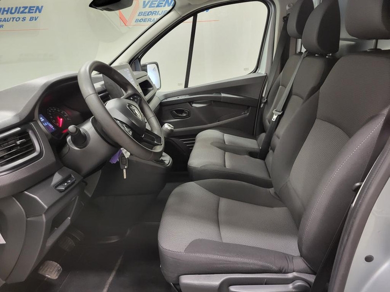 Renault Trafic 2.0dCi L2/H1 Trekhaak Euro 6!  Renault Trafic 2.0dCi L2/H1 Trekhaak Euro 6!