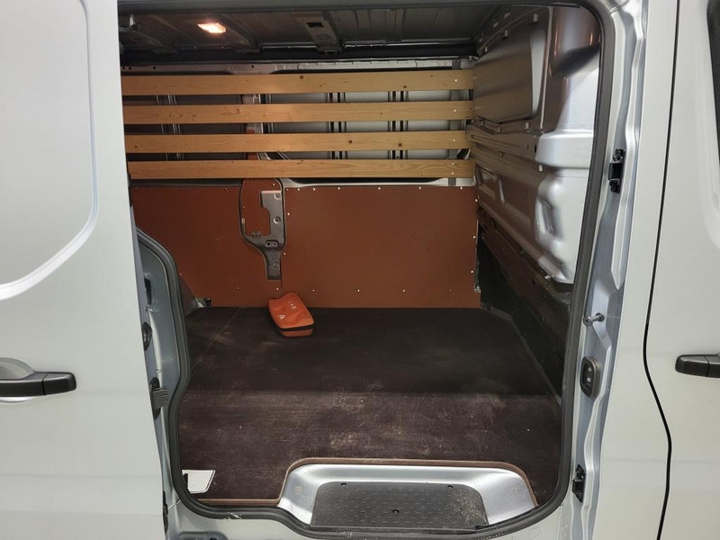 Renault Trafic 2.0dCi L2/H1 Trekhaak Euro 6!  Renault Trafic 2.0dCi L2/H1 Trekhaak Euro 6!