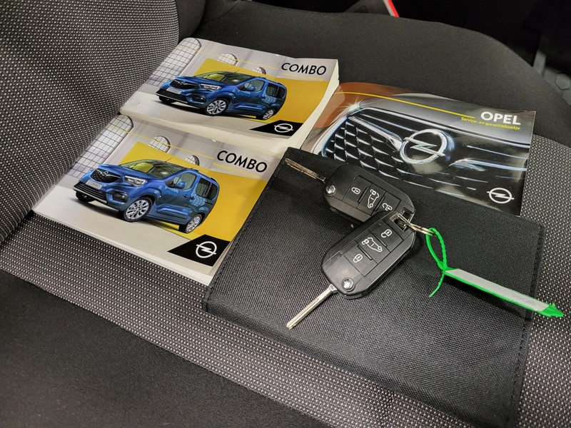 Opel Combo 1.2Turbo 111pk Benzine!  Opel Combo 1.2Turbo 111pk Benzine!