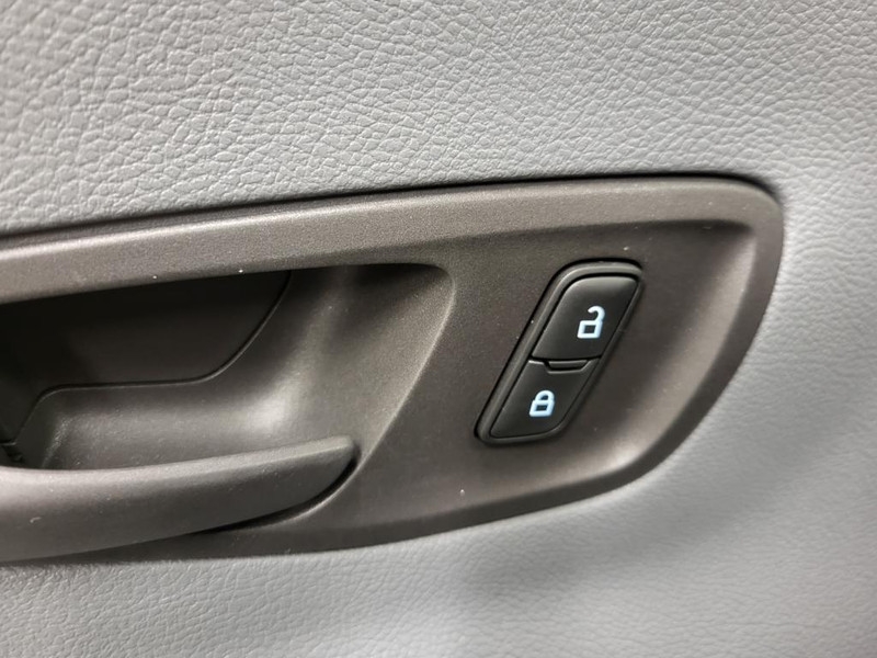 Ford Transit 2.0TDCI L2/H2 Imperiaal Trekhaak Euro 6!  Ford Transit 2.0TDCI L2/H2 Imperiaal Trekhaak Euro 6!